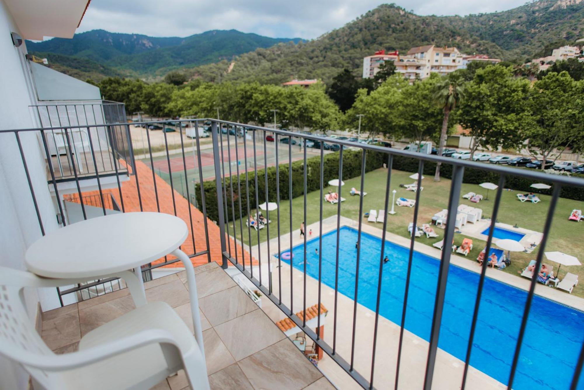 Marina Tossa Hotel Tossa de Mar Ruang foto